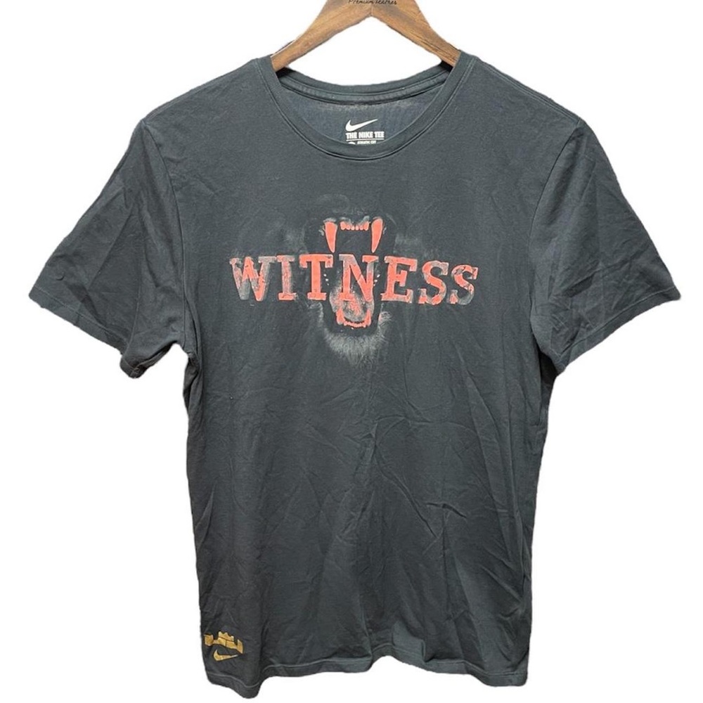 Nike Dri-Fit LeBron James NBA basketball WITNESS chess spell out T-Shirt